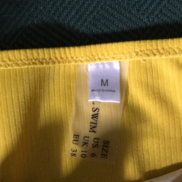 Medium Zaful yellow bandeau bikini - Picture 4 of 8